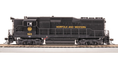 Broadway Limited 7573 HO Scale N&W EMD GP30 As-Delivered Diesel Locomotive #525