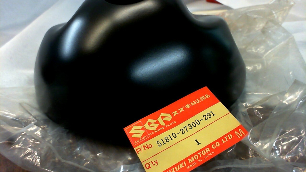 エル('53メキシコ) 1981 Suzuki Gs450 GS 450 GENUINE Front Foot Rests Pegs Steps