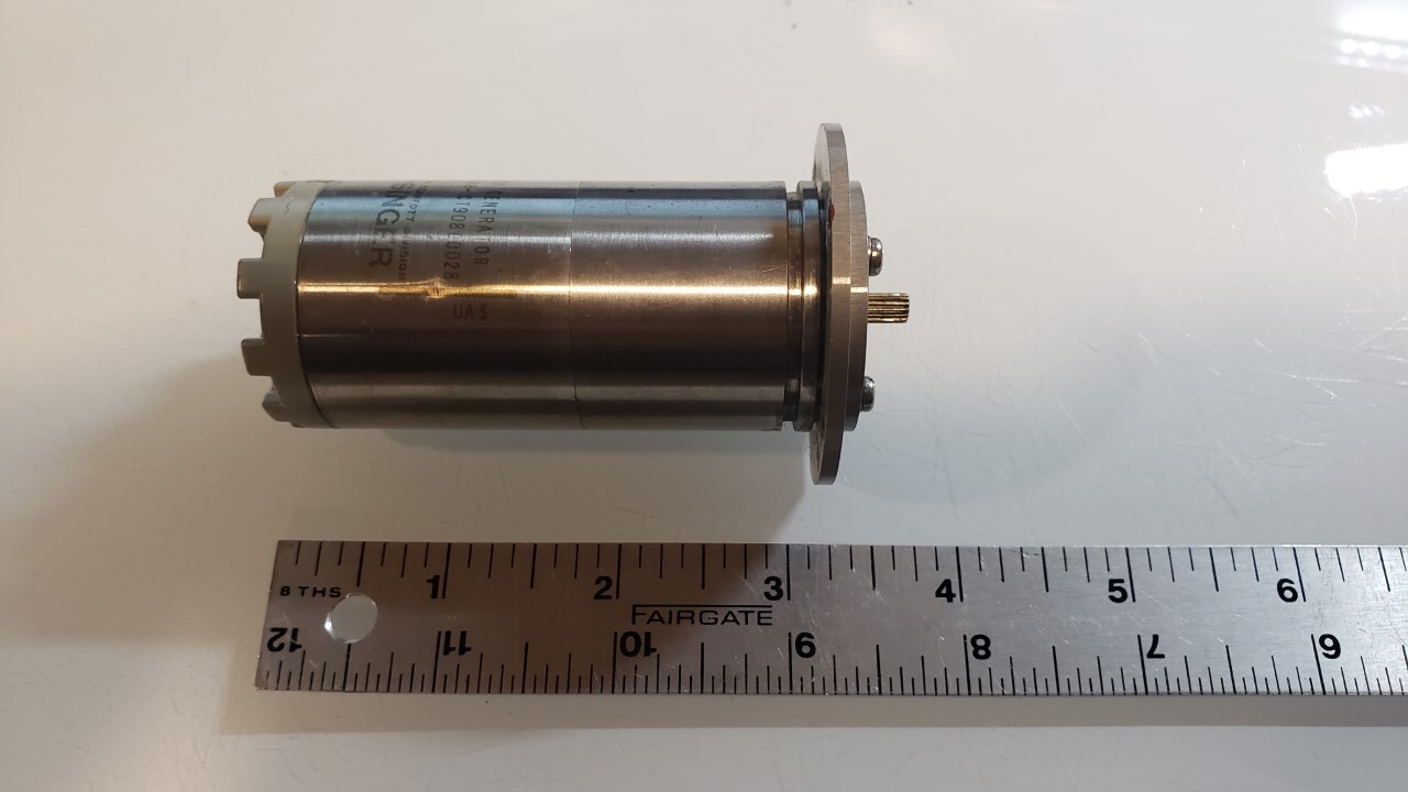 plotz Q2.0 テナガ KEARFOTT / SINGER CO. TACHOMETER GEN MOTOR 334074 CT90800028