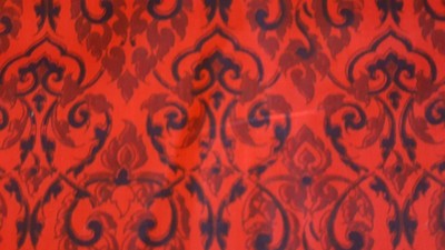 1 YD VINTAGE HAND PRINTED RED SCROLL FABRIC POPLIN, 56