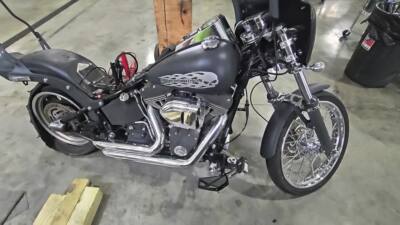 08-17 Harley-davidson Night Train Gas Tank Cover Trim Cowl