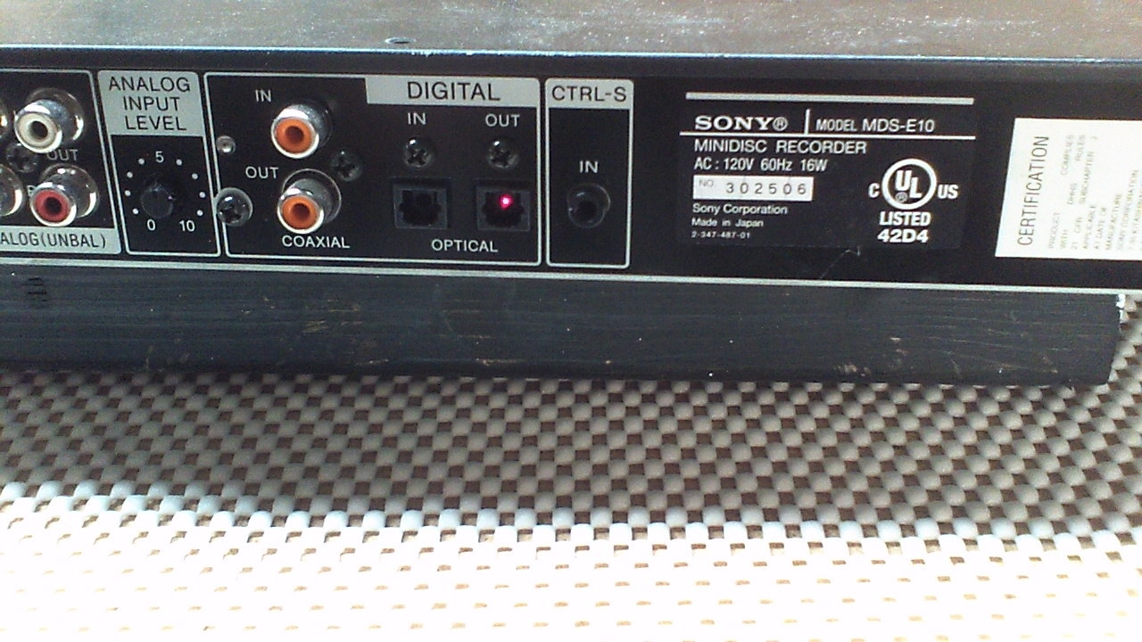 Sony MDS-E10