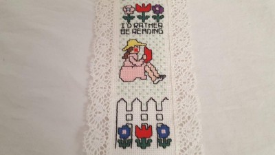 HANDCRAFTED FINISHED CROSS STITCH BOOKMARK WHITE 8X3 DETAILED I LOVE READING
