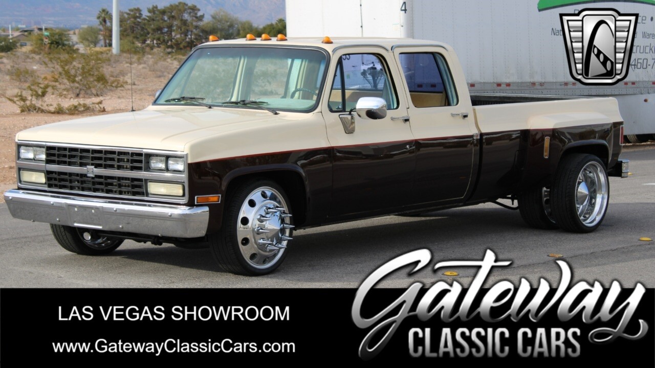 Red white 1989 GMC R Conventional  V8 Automatic Available Now!