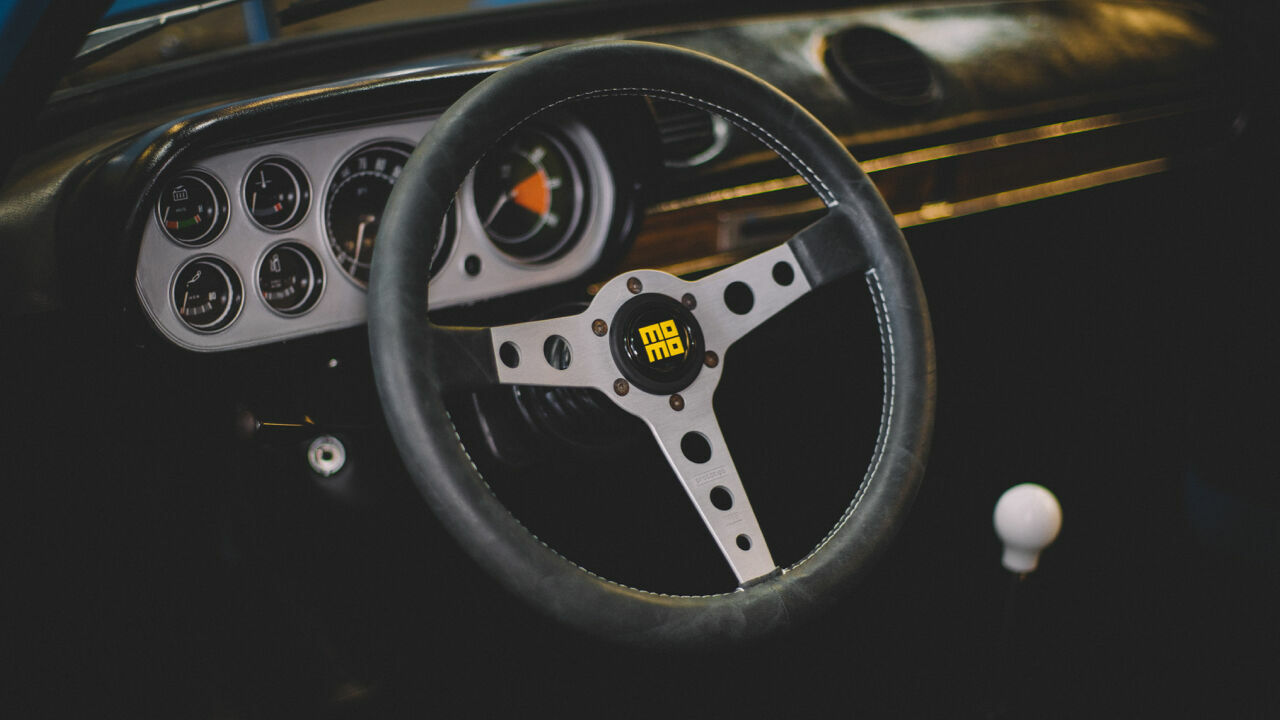 MOMO Prototipo Heritage 350MM Distressed Black Leather MOMO Prototipo Heritage 350MM Distressed Black Leather