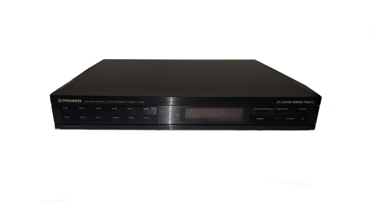 パイオニア F-777 DIGITAL SYNTHESIZER TUNER パイオニア F-777 DIGITAL SYNTHESIZER TUNER