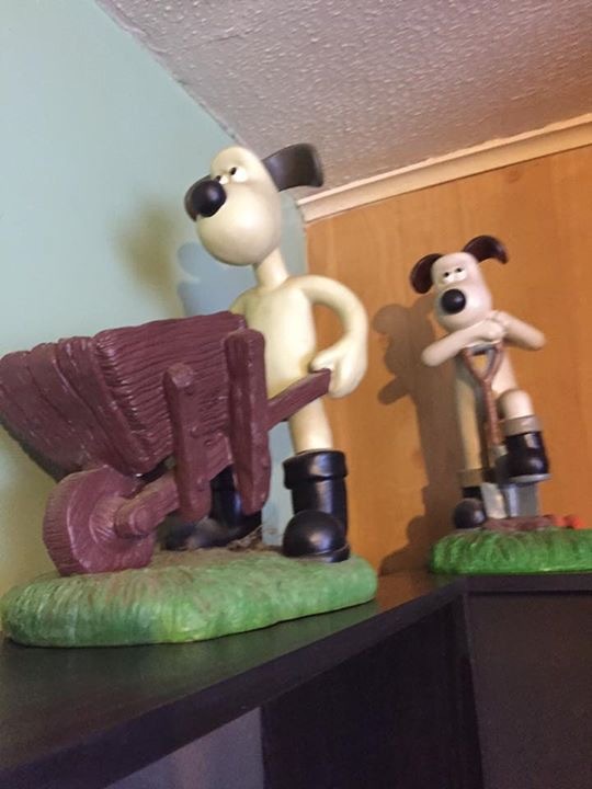 Wallace and Gromit garden ornaments in Brimington, Derbyshire Gumtree