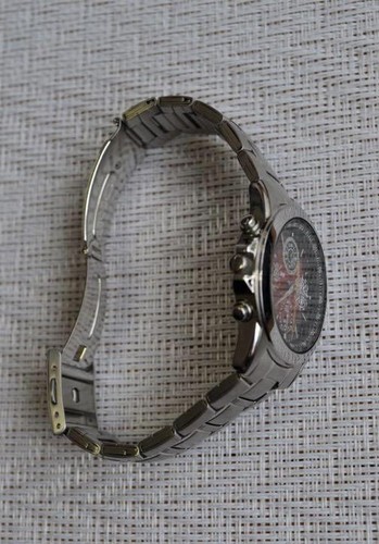 Pre-owned Seiko ×onepiece 20th Anniversary Limited To 5000 7t92-hbc0 Red X Silver