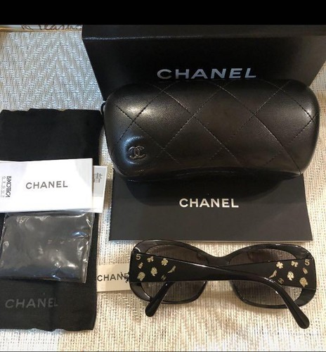 CHANEL　サングラス　テンプルロゴ　ネイビー　5138 　ケース有 1003.jpg