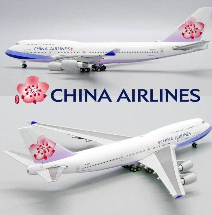 Boeing 747-400F Commercial Aircraft with Landing Gear 