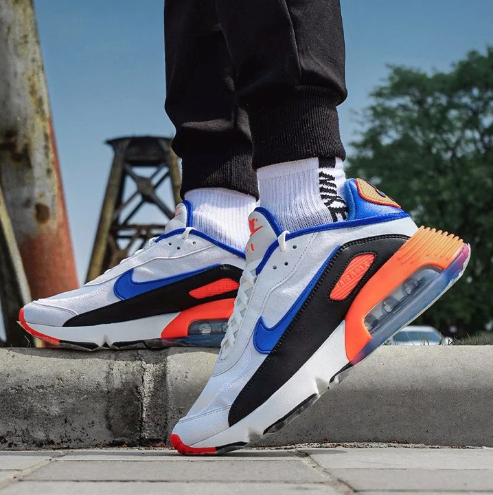 Pre-owned Nike Air Max 2090 Eoi (gs) "knicks" Cw1650-100 Youth Women Running Casual Shoes In Summit White/sapphire Black