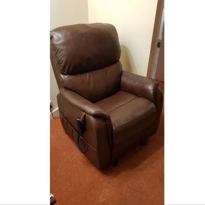 Montreal dual motor riser recliner chair mobility lift riser armchair