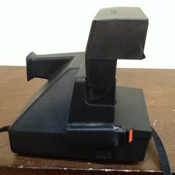 VINTAGE POLAROID INSTANT FLASH CAMERA WITH STRAP UNTESTED
