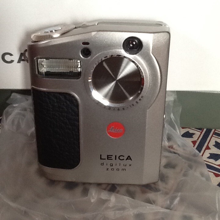 Leica Digilux Zoom Camera only (brand new & boxed) in Lincoln