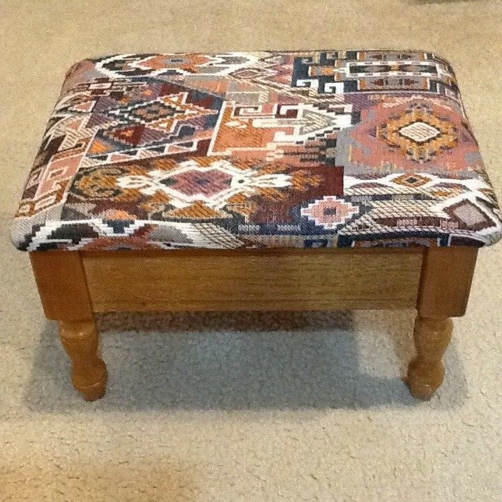 WOODEN STORAGE FOOT STOOL OTTOMAN