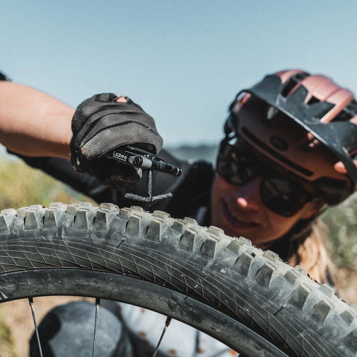 Lezyne 1-MT-VPRO-11T04 V PRO 11 Black Multi-Tool