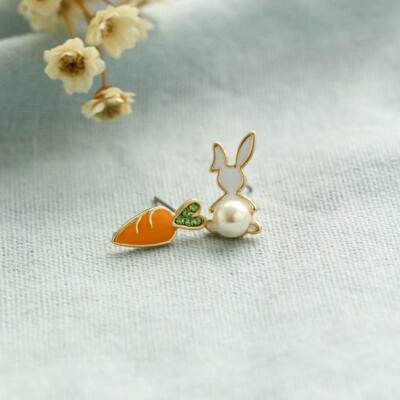 NEW faux pearl tail Ladies Easter Rabbit Carrot Earrings Jewelry 1/2 ''