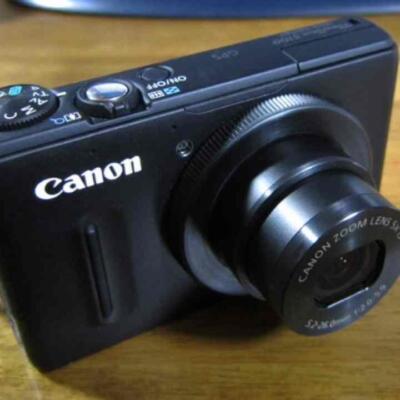 美品】Canon Power Shot S100 ジャンク品 Canon - Canon Power shot