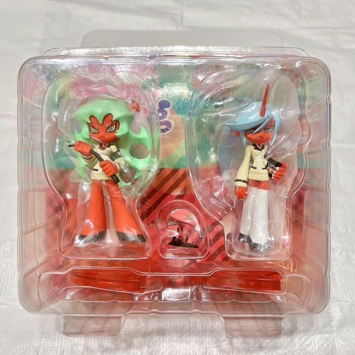 Panty & Stocking with Garterbelt Scanty & knee socks with