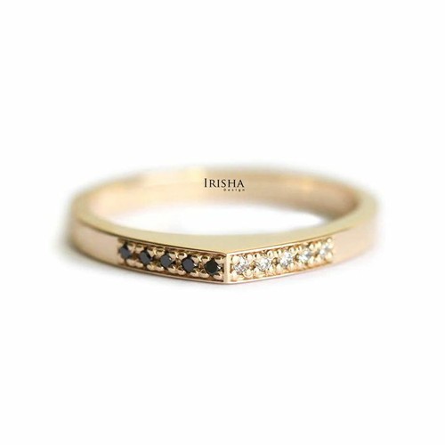 Pre-owned Irisha Designs 0.07 Ct. Earth Mined White-black Diamond Band Thanks Giving Ring In 14k Gold In F-g