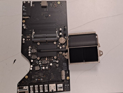 Apple iMac 21.5'' A1418 System Board/Motherboard 820-01069-B Core i5-7360U 2.3GHz