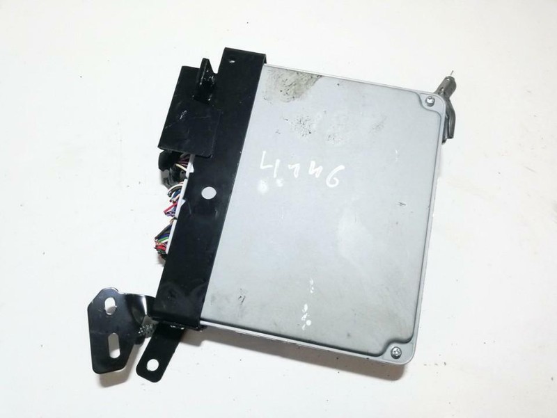 8966105c70 Calculateur Moteur Mb175800868312v For Toyota Avensis 2 Frf550991-19