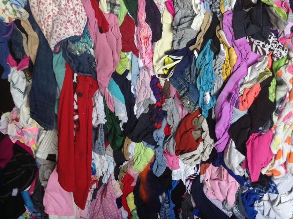 Wholesale Second Hand / Used Clothing Ladies, Mens, Kids UK Mix Sold by