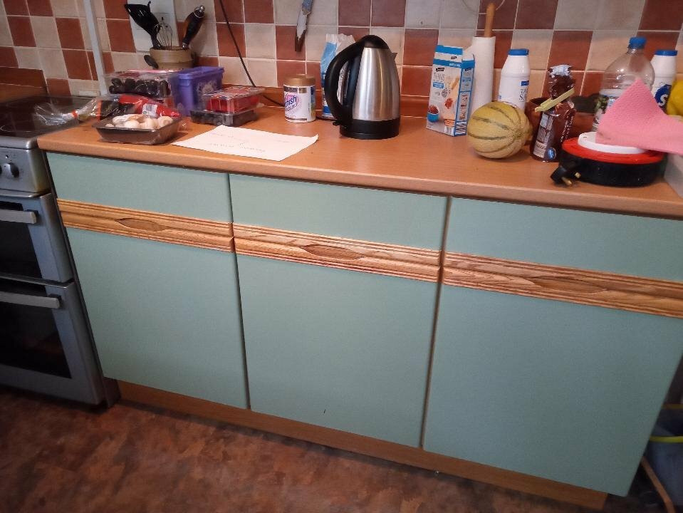 Kitchen base units and wall cupboards in Maidstone, Kent Gumtree
