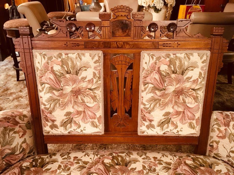 Antique Victorian Carved Settee with 4 matching chairs Floral Print Stunning