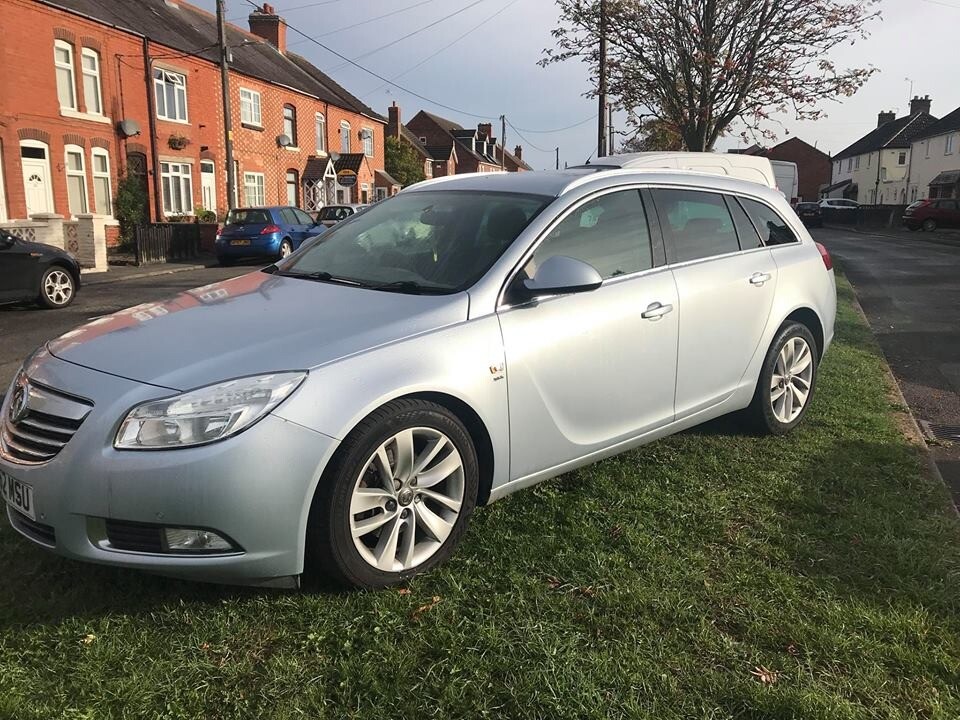 Vauxhall, INSIGNIA, Estate, 2013, Manual, 1956 (cc), 5 doors in