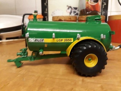 RARE BRITAINS CONVERSION MAJOR LGP 2050 TANKER FOR TRACTOR SIKU