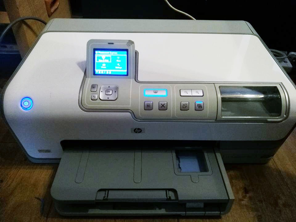 Immaculate HP Photosmart D7160 inkjet printer with good toner levels