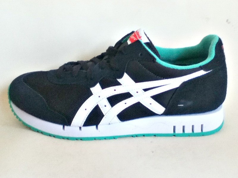 ASICS X Caliber fott