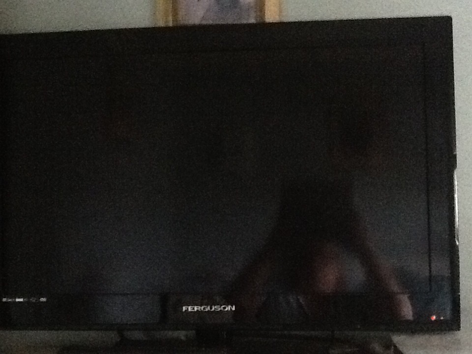 Ferguson 32 inch flat screen TV with Freeview and Built in ...
