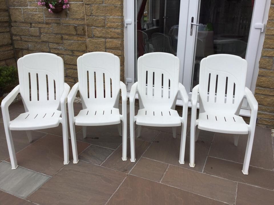 Heavy duty white plastic garden chairs x 4 | in Troon, South Ayrshire