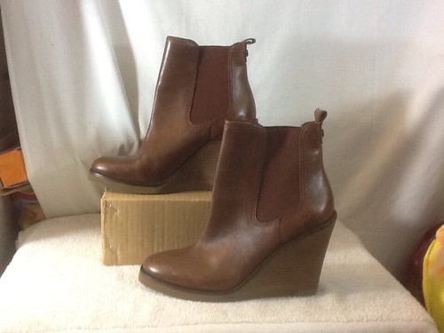 Cute Woman's Sz 6 1/2 M LUCKY BRAND Blue Jeans America Brown Wedge Bootie NICE