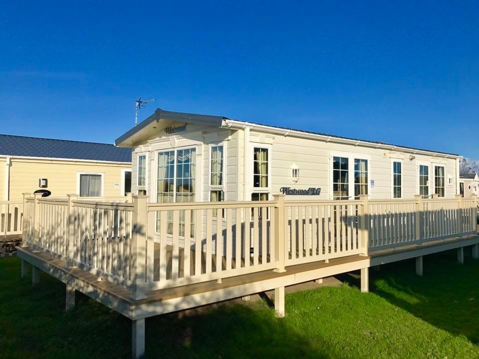 Cheap Caravan For Sale East yorkshire Bridlington 12 Month Season Central Heated NOt Haven 6