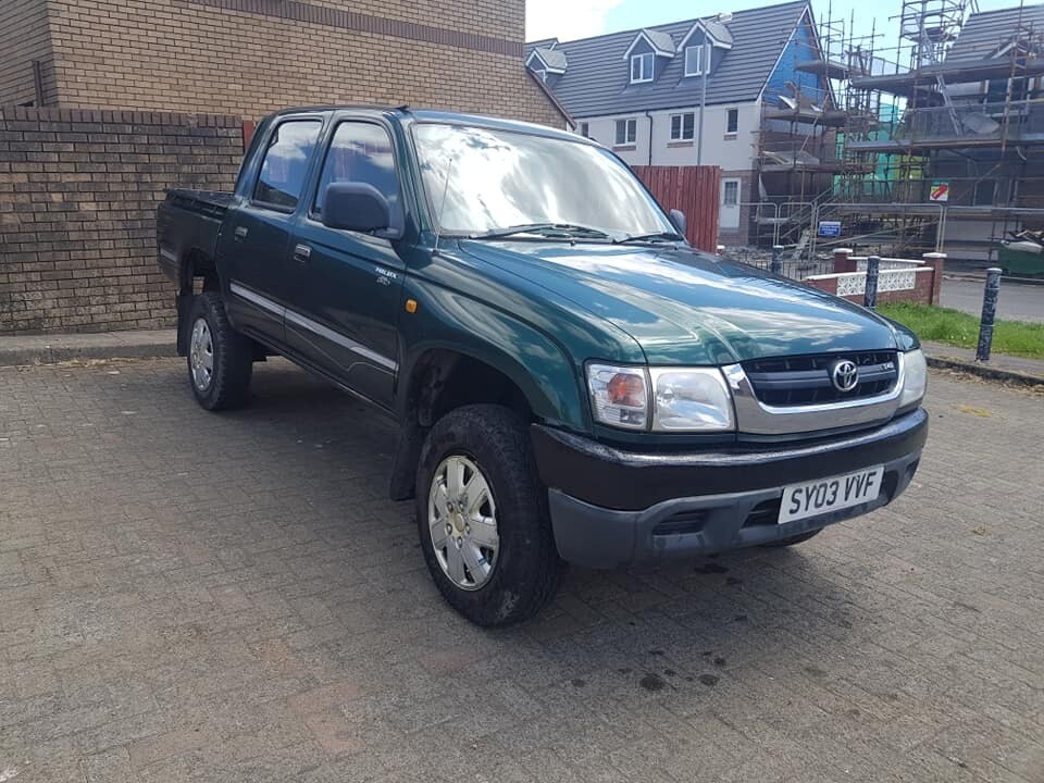 Toyota hilux 2003