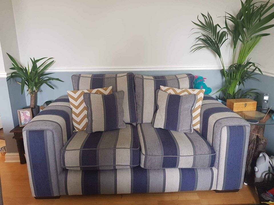 2 x 2 seater blue striped sofas couch w/ matching pillows in