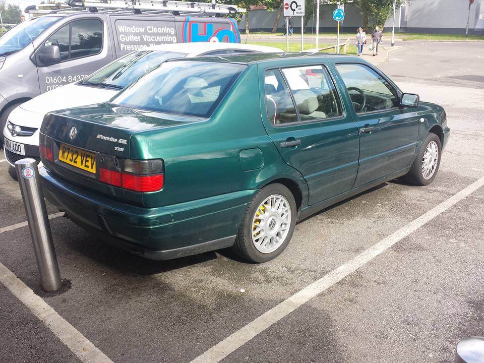 Volkswagen Vento TDi Diesel Jetta Mk3 Golf Green in Irthlingborough