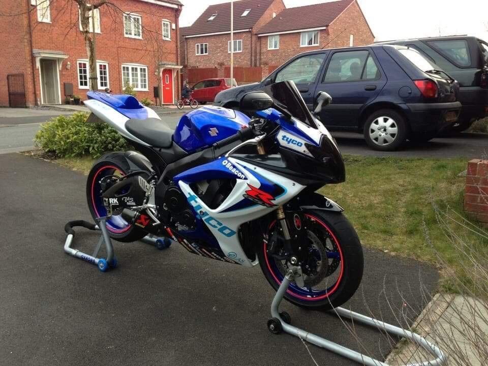 Suzuki gsxr 600 k6