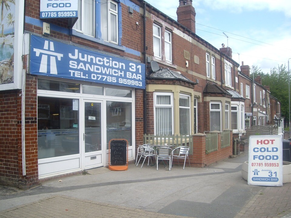 jct 31 sandwich bar /cafe buisness for sale normanton in Normanton