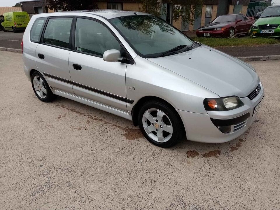 Mitsubishi space star 2005