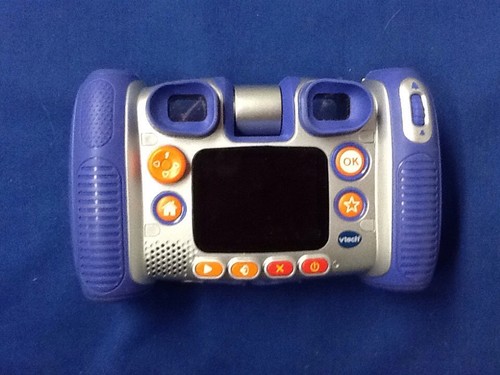 VTech Kidizoom 2 Megapixel 4X Digital Zoom Spin and Smile Camera Blue