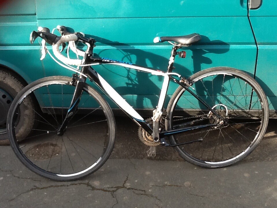 Specialized Dolce 2016 Womens Road bike (Like an ALLEZ) in Exmouth