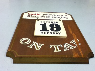Blatz beer sign bar old 1971 wood calendar tacker wall display vintage BK9