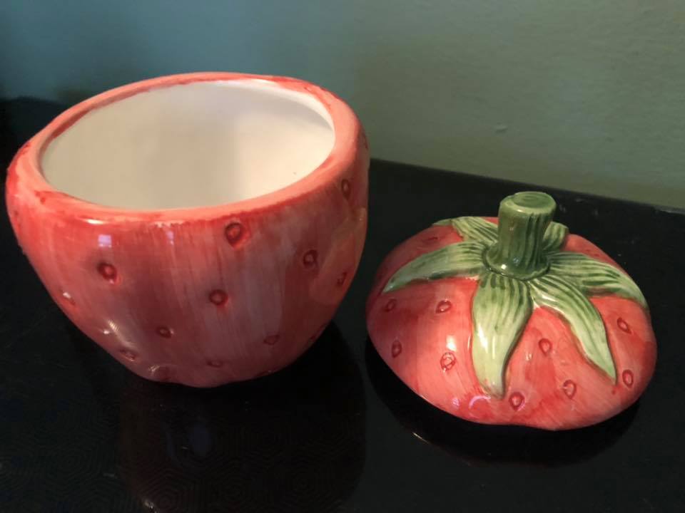 X2 vinatge STRAWBERRY sugar bowl dish w/lid (spoon)
