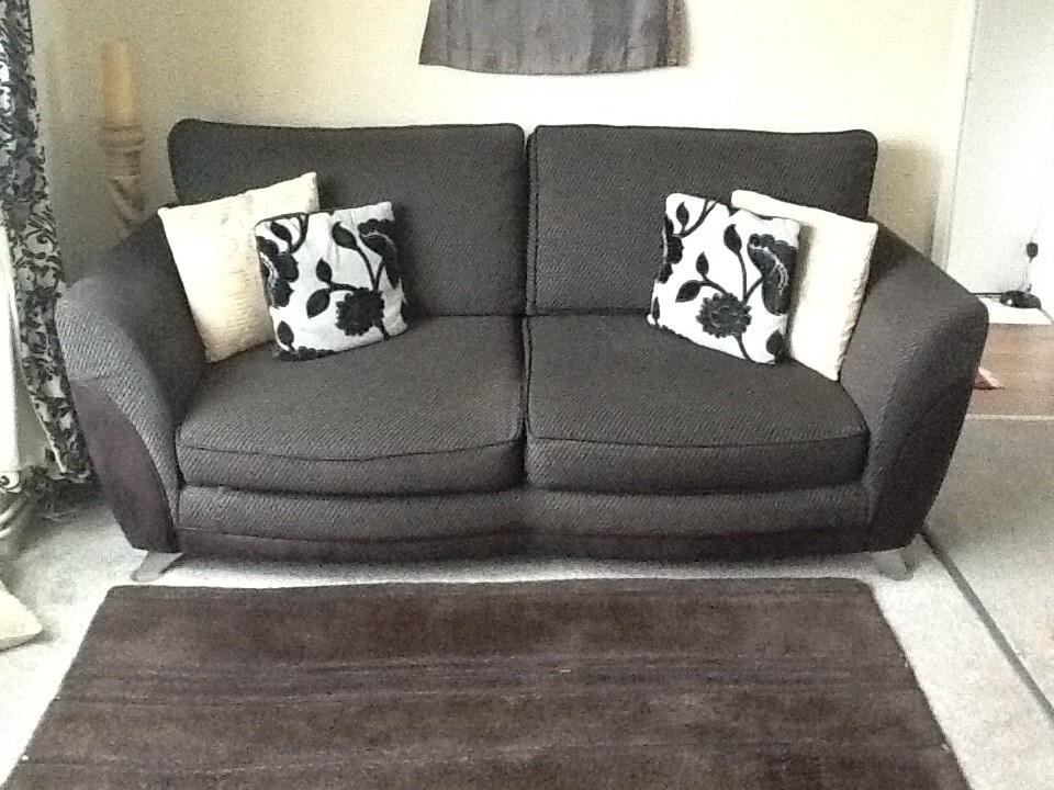 2dfs black and grey sofas in Farnborough, Hampshire Gumtree