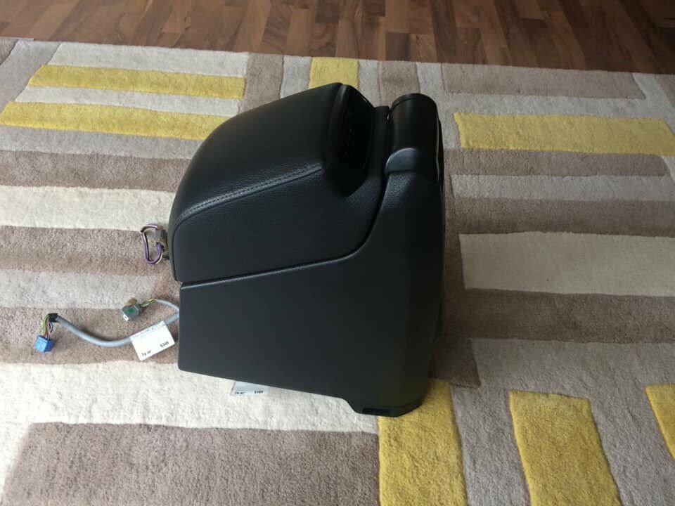 Genuine Volvo XC90 Armrest Fridge and DVD Player in Southside