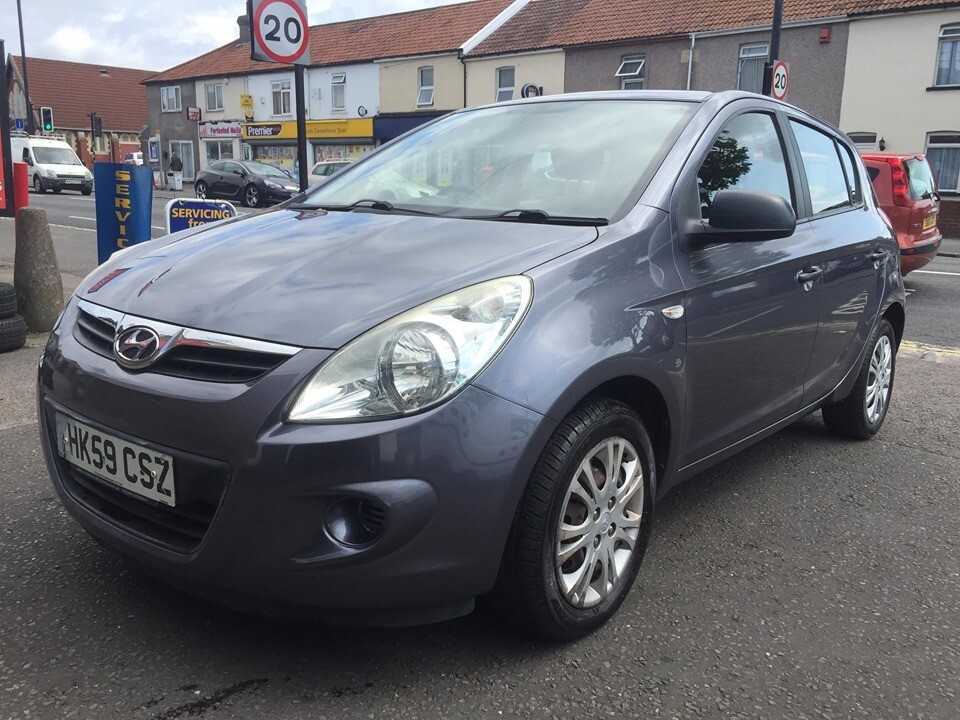Hyundai I20 Grey 1.2 Petrol Manual 5 Door Hatchback 2009 Stunning Car